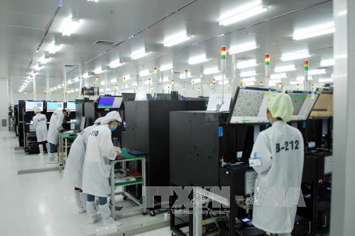 Vinh Phuc factories thirsty for female workers ảnh 1 Vinh Phuc factories thirsty for female workers ảnh 1