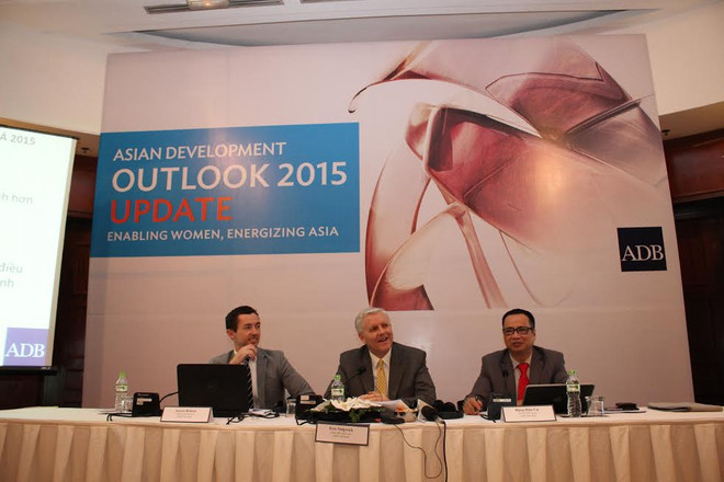 ADB raises Vietnam’s economic growth forecast to 6.5 percent ảnh 1