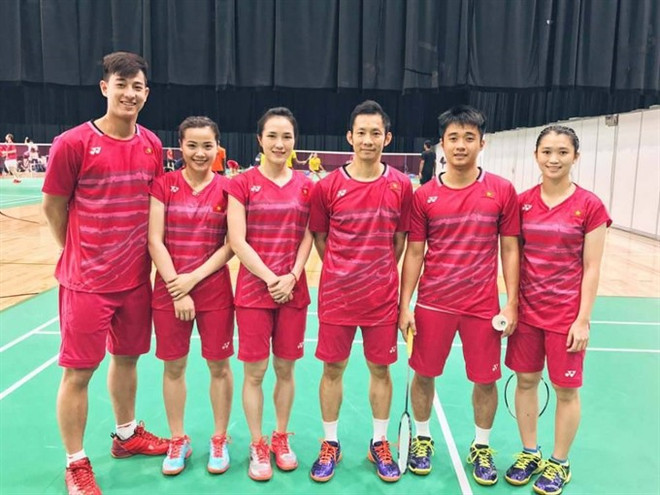 Vietnamese badminton team enjoys first win at Sudirman Cup ảnh 1