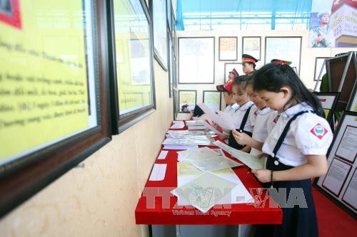 Hoang Sa – Truong Sa exhibition goes to Bac Kan ảnh 1