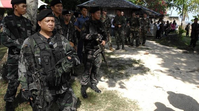 Philippines: government troops kill 13 insurgents ảnh 1