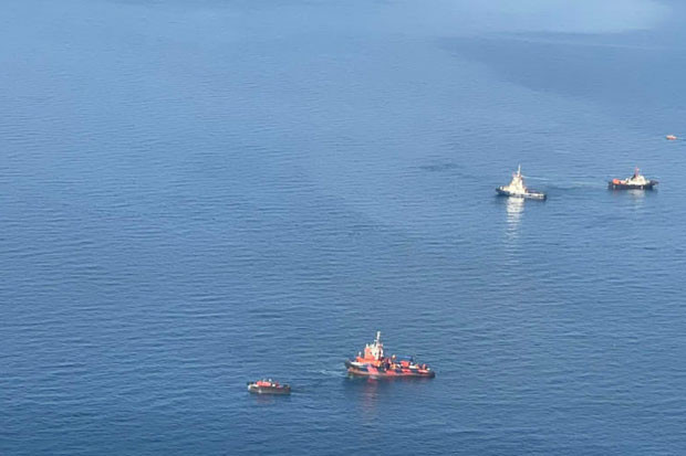Thailand strives to contain oil spillover at sea ảnh 1