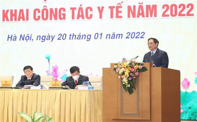 COVID-19 fight – most outstanding highlight of health sector in 2021: PM ảnh 2