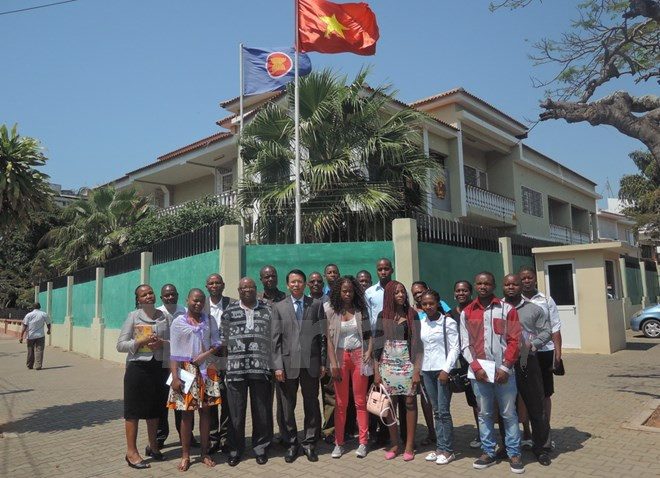 More Mozambican students to study in Vietnam ảnh 1
