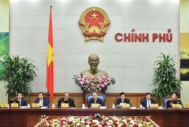Vietnam targets stronger economic restructuring in 2017 ảnh 1