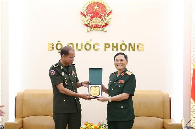 Vietnam, Cambodia enhance defence cooperation ảnh 1 Vietnam, Cambodia enhance defence cooperation ảnh 1