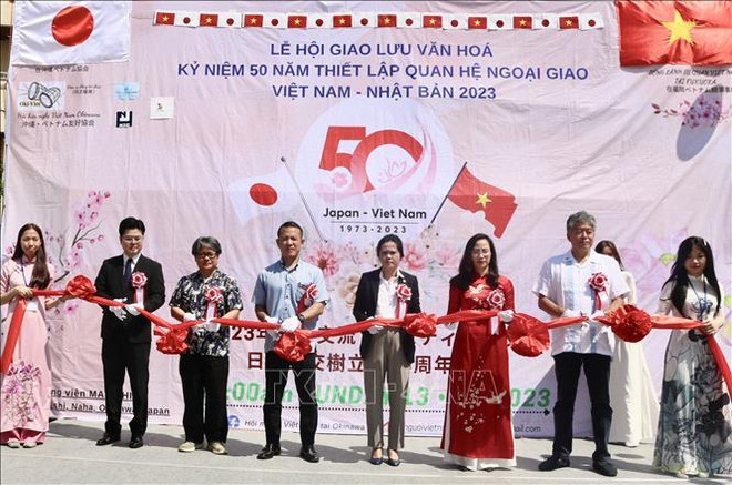 First Vietnam-Japan cultural exchange festival held in Okinawa ảnh 1