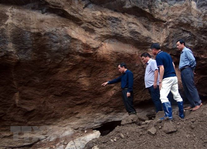 Illegal gold mine collapses, two go missing ảnh 1 Illegal gold mine collapses, two go missing ảnh 1