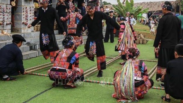 Various activities to honour culture of Vietnamese ethnic groups ảnh 1