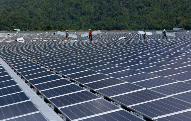 Promoting renewable energy an urgent requirement: experts ảnh 1