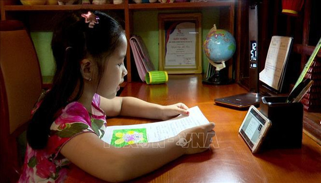 Students in HCM City supported to continue study amid COVID-19 ảnh 3 Students in HCM City supported to continue study amid COVID-19 ảnh 3