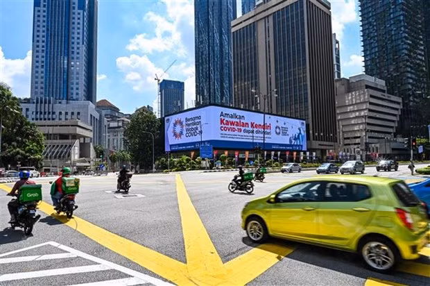 Malaysia, India top Asia's forecasts for faster economic recovery 2022 ảnh 1