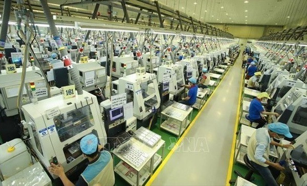 Vietnam not let COVID-19 hold back its pace: former VCCI leader ảnh 1