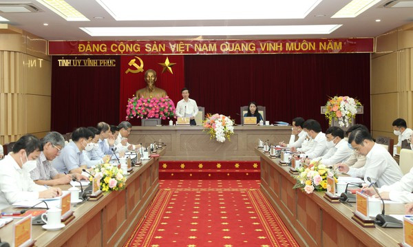 Vinh Phuc urged to intensify study, implementation of 13th National Party Congress' resolution ảnh 1 Vinh Phuc urged to intensify study, implementation of 13th National Party Congress' resolution ảnh 1