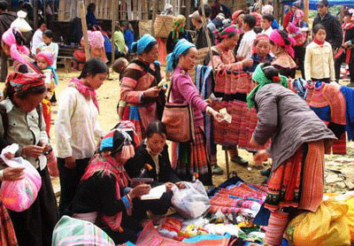 Festival highlights ethnic cultural colours ảnh 1