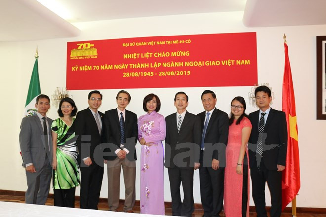 Vietnamese embassies celebrate 70 years of diplomatic sector ảnh 1 Vietnamese embassies celebrate 70 years of diplomatic sector ảnh 1