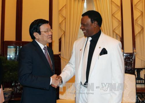 President receives outgoing Nigerian Ambassador ảnh 1 President receives outgoing Nigerian Ambassador ảnh 1