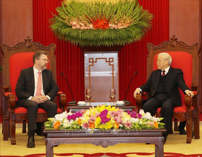 Party, State leader welcomes Australian Senate President ảnh 1 Party, State leader welcomes Australian Senate President ảnh 1