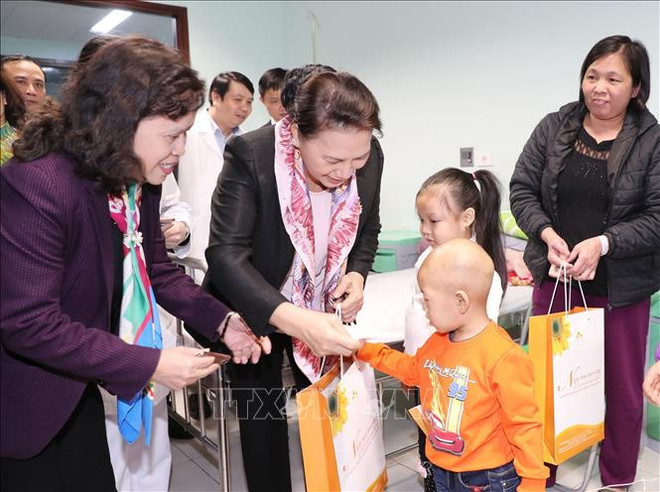 Child cancer patients in need of greater support: NA Chairwoman ảnh 1