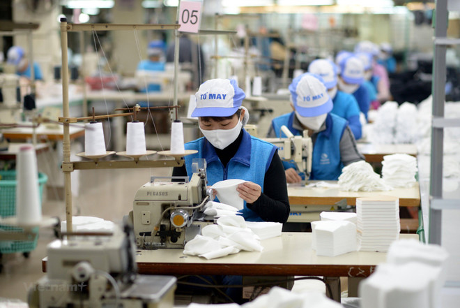 Vietnam exports 1.37 billion medical masks in 2020 ảnh 1