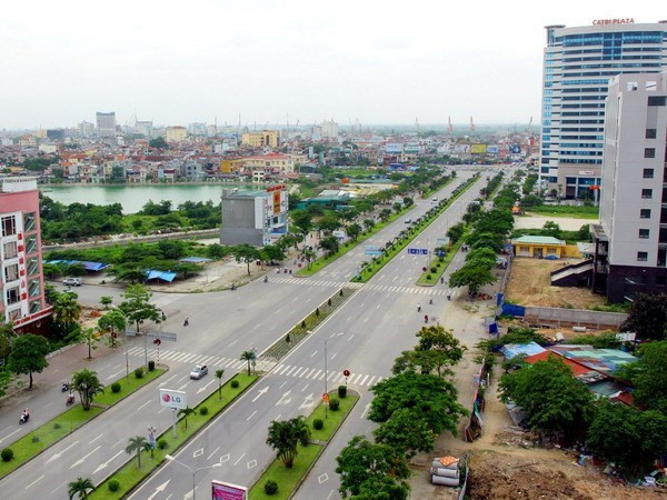 COVID-19: Hai Phong sprays disinfectant over entire city ảnh 1