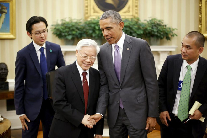 US President considers whether to lift arms embargo on Vietnam ảnh 1 US President considers whether to lift arms embargo on Vietnam ảnh 1