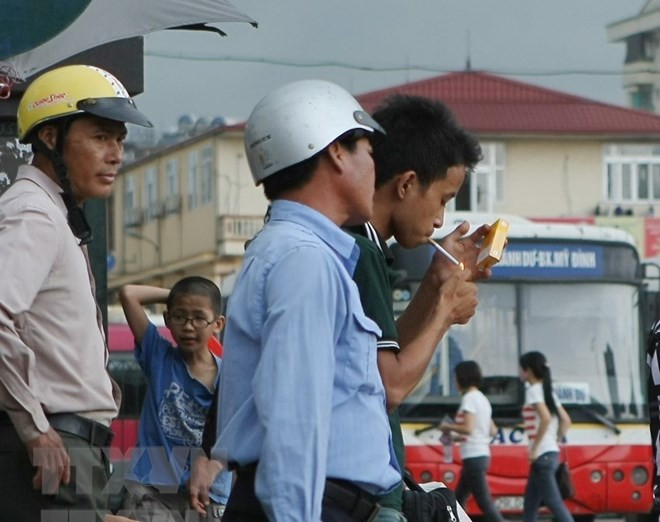 Tobacco causes socio-economic burden: Minister ảnh 1