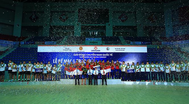 Vietnam wins bronze medal at international volleyball tourney ảnh 1