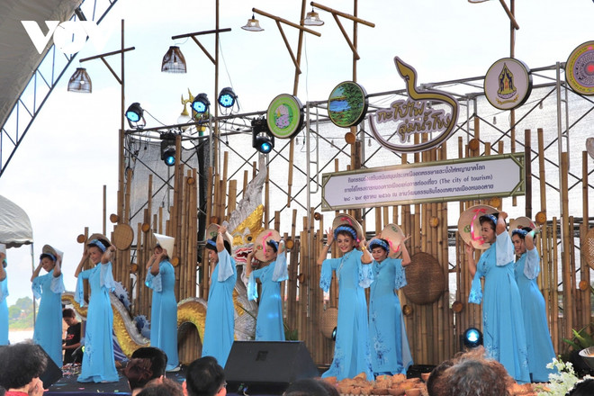 Cultural exchange promotes Vietnam – Laos – Thailand ties ảnh 1 Cultural exchange promotes Vietnam – Laos – Thailand ties ảnh 1
