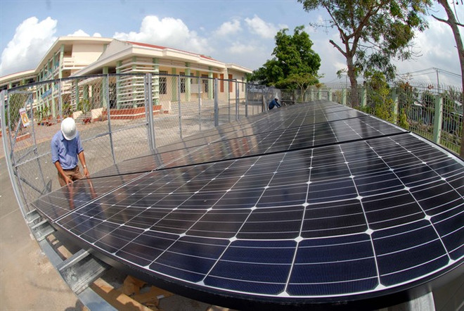 Solar PV rooftops to help meet energy targets ảnh 1