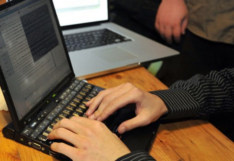 Users allowed to transfer Vietnamese domain name ảnh 1