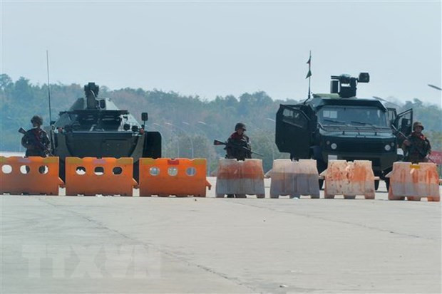 Myanmar’s military pledges new elections, handing over power ảnh 1