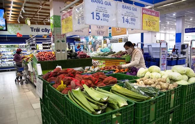 HCM City: Consumer prices see slight rise after Tet holiday ảnh 1