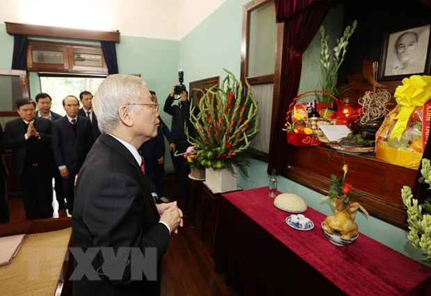 Top leader visits House No.67 in tribute to President Ho Chi Minh ảnh 1 Top leader visits House No.67 in tribute to President Ho Chi Minh ảnh 1