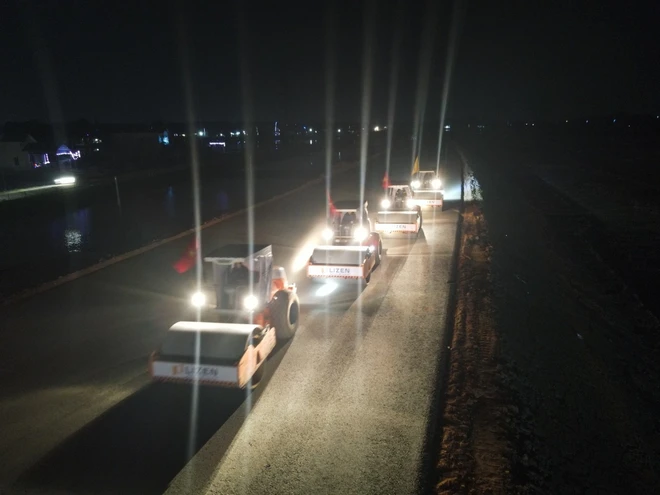 Two North-South Expressway projects speed up to finish on time ảnh 3 Two North-South Expressway projects speed up to finish on time ảnh 3