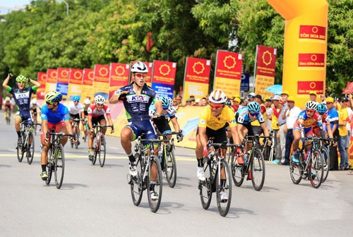 Korean racer wins fourth stage of cycling tournament ảnh 1 Korean racer wins fourth stage of cycling tournament ảnh 1