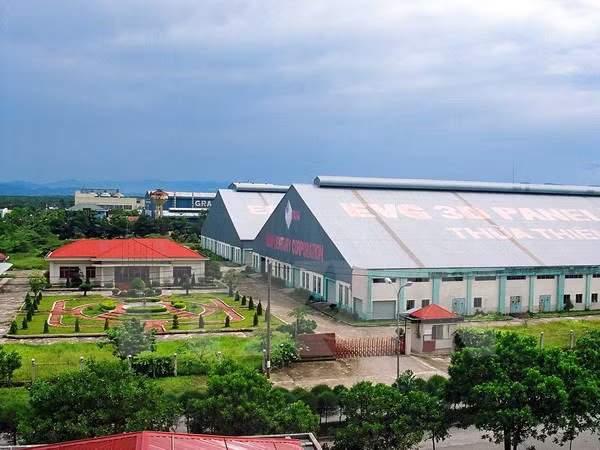 Thua Thien-Hue aims to attract 6 trillion VND of investment in 2017 ảnh 1