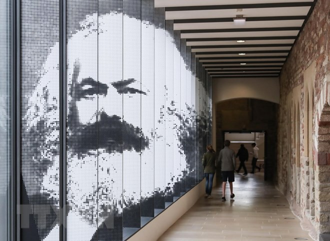 Goethe Institute Hanoi launches Karl Marx contest ảnh 1