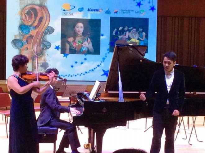 Children with autism: let love heal their souls ảnh 1 Children with autism: let love heal their souls ảnh 1