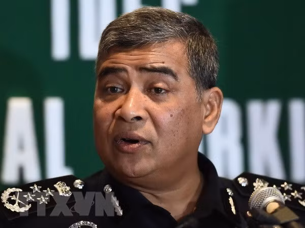 Malaysia bans series of ex-officials from leaving ảnh 1