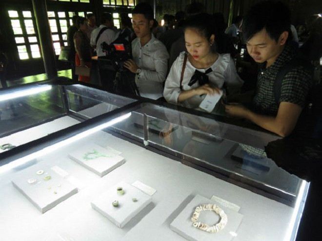 Vietnamese jewelry shines in Ninh Thuan ảnh 1 Vietnamese jewelry shines in Ninh Thuan ảnh 1