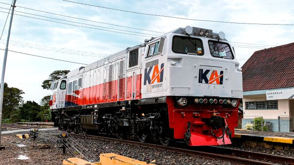 Indonesia uses biodiesel B30 for trains ảnh 1