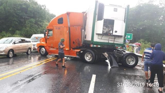 73 traffic accidents reported during holiday ảnh 1