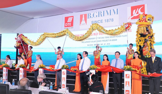Largest solar power project in Southeast Asia launched in Tay Ninh ảnh 1 Largest solar power project in Southeast Asia launched in Tay Ninh ảnh 1