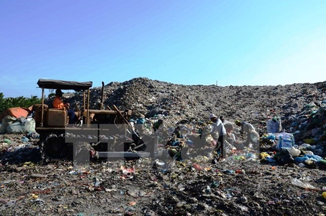Waste treatment in cities improves ảnh 1