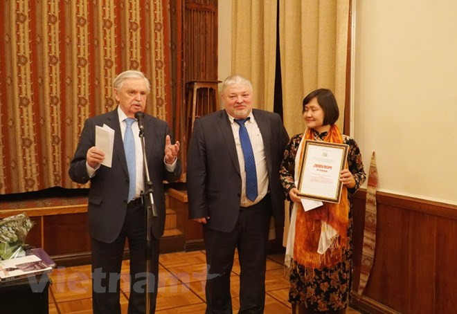 Vietnamese literary translator honoured with Russian award ảnh 1 Vietnamese literary translator honoured with Russian award ảnh 1