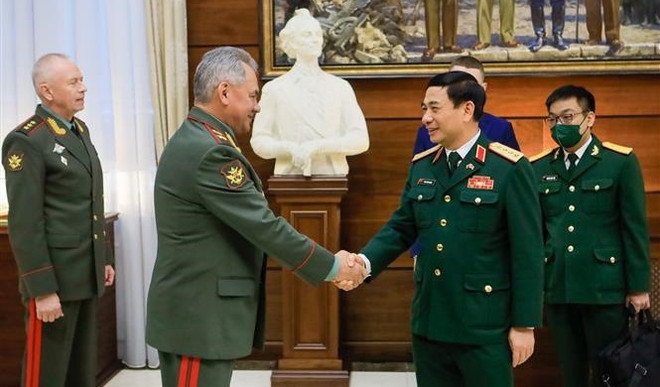 Vietnamese, Russian defence ministers hold talks ảnh 1 Vietnamese, Russian defence ministers hold talks ảnh 1