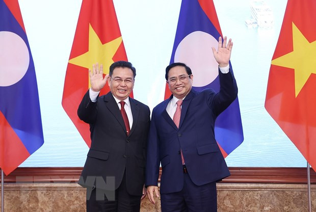 Vietnam ready to assist Laos in fight against COVID-19: PM ảnh 1