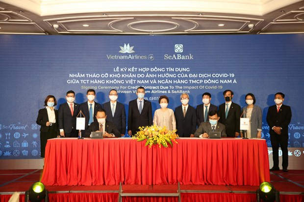 Vietnam Airlines, SeABank sign 2-trillion-VND credit contract ảnh 1