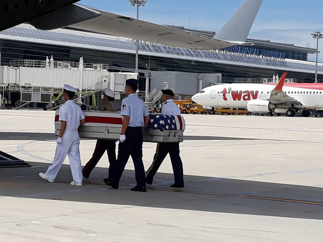 US servicemen’s remains repatriated ảnh 1